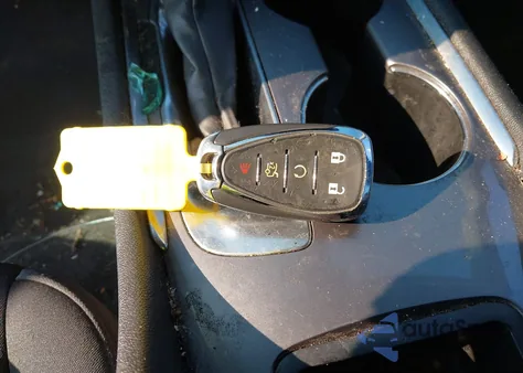 2021 Chevrolet Malibu Fwd Lt из США, поврежденный, VIN 1G1ZD5ST8MF008973